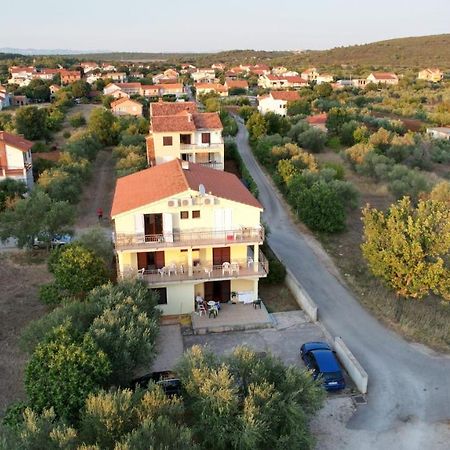 Apartments Antonija Sukošan Exterior foto