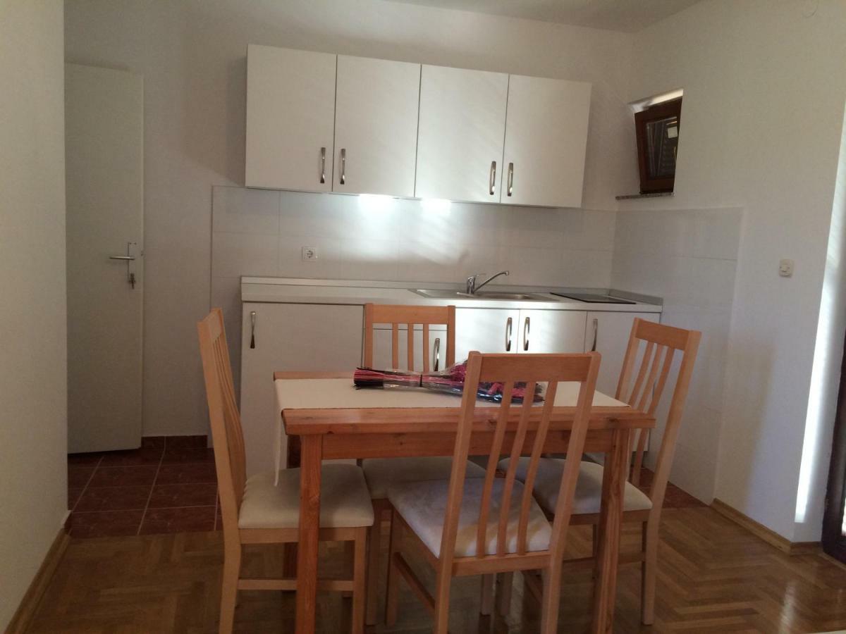Apartments Antonija Sukošan Exterior foto